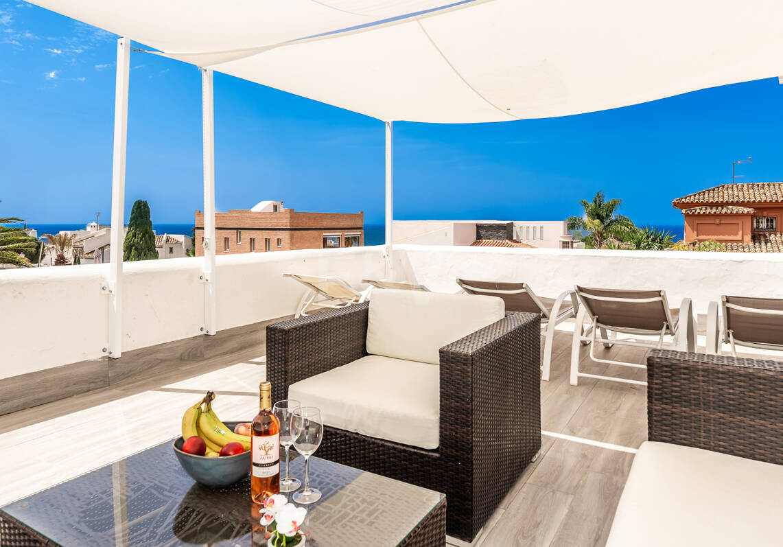 Villa moderna a pocos pasos de la playa en Las Chapas Playa