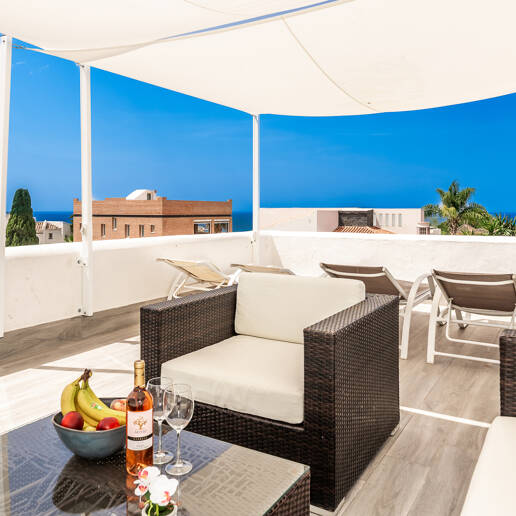 Modern Villa a Stroll from the Beach in Las Chapas Playa