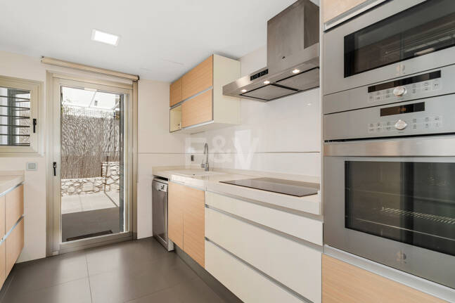 Modern Villa a Stroll from the Beach in Las Chapas Playa