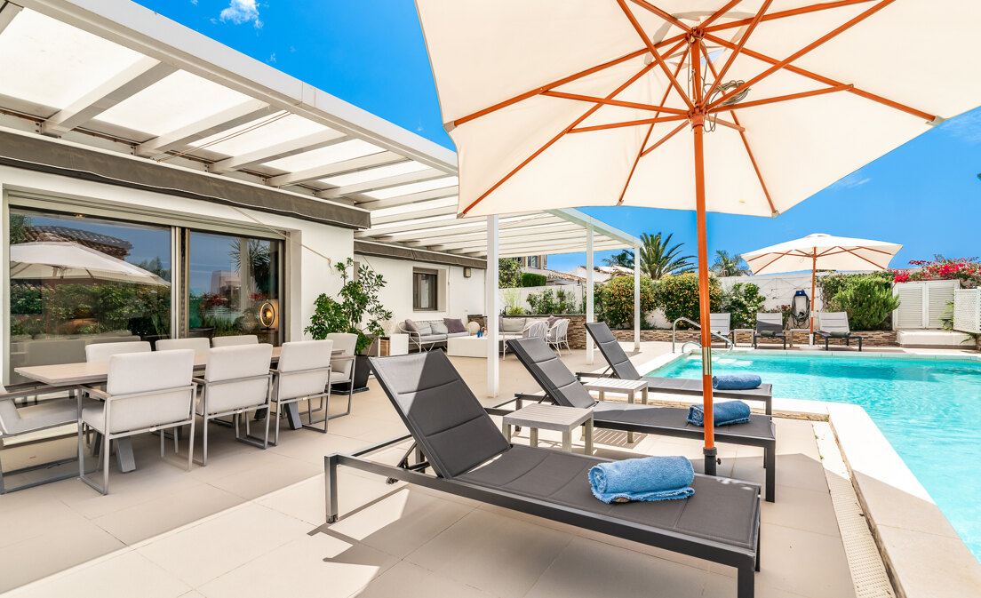 Moderne Villa nur wenige Schritte vom Strand entfernt in Las Chapas Playa