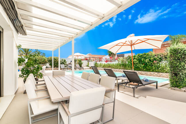 Modern Villa a Stroll from the Beach in Las Chapas Playa