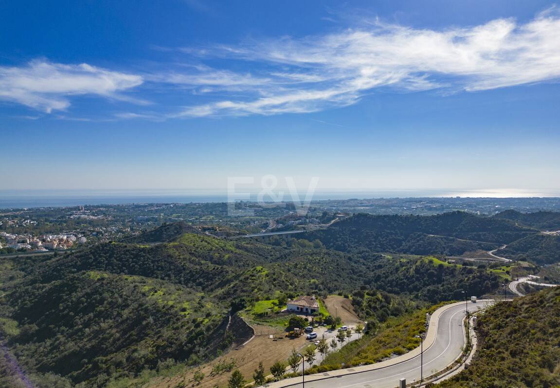 Prime South East-Facing Plot i Real de La Quinta