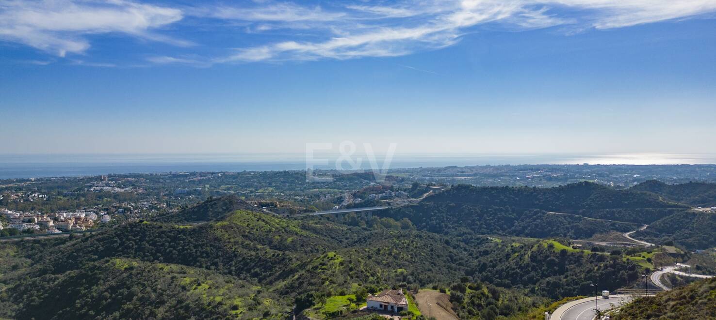 Prime South East-Facing Plot in Real de La Quinta