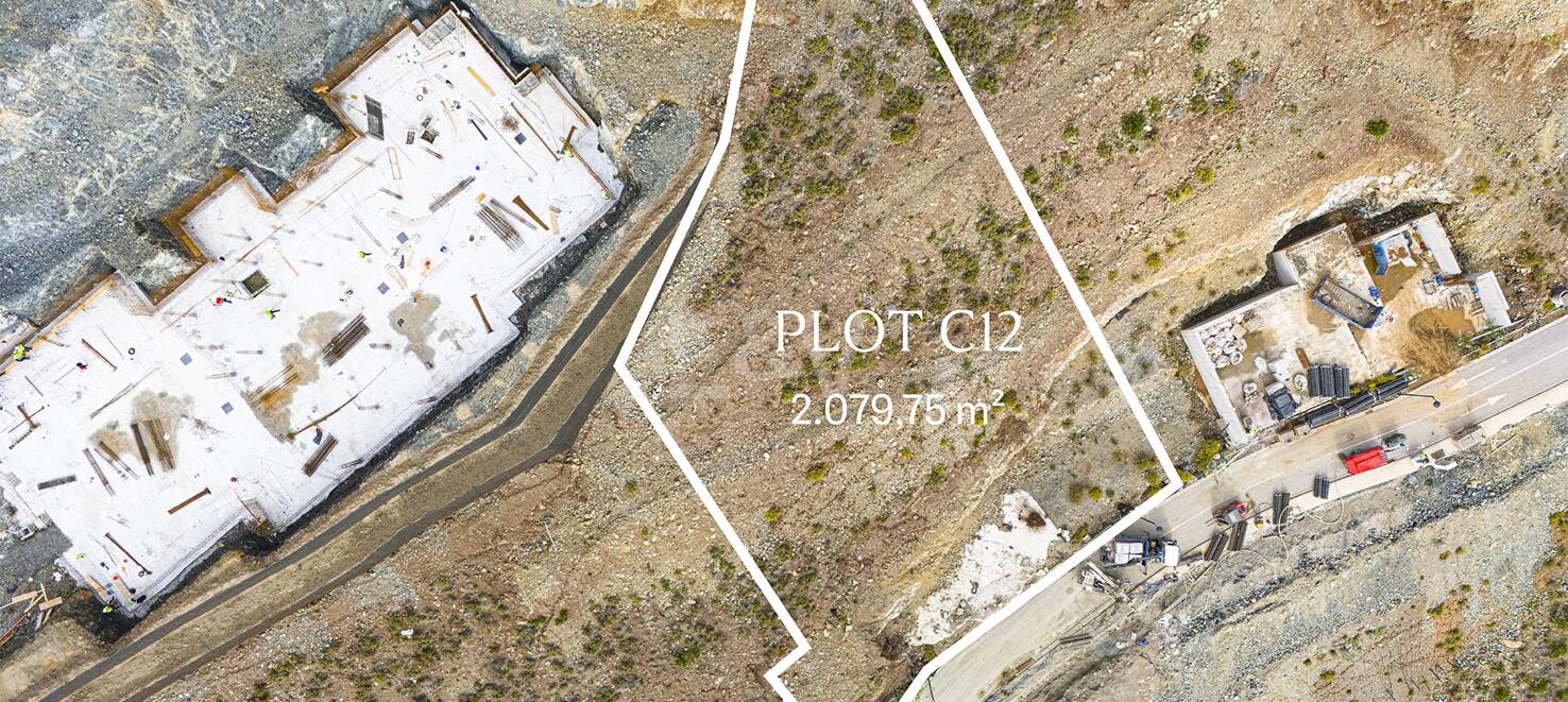 Prime South East-Facing Plot in Real de La Quinta