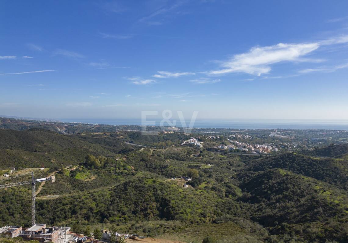 Prime South East-Facing Plot i Real de La Quinta