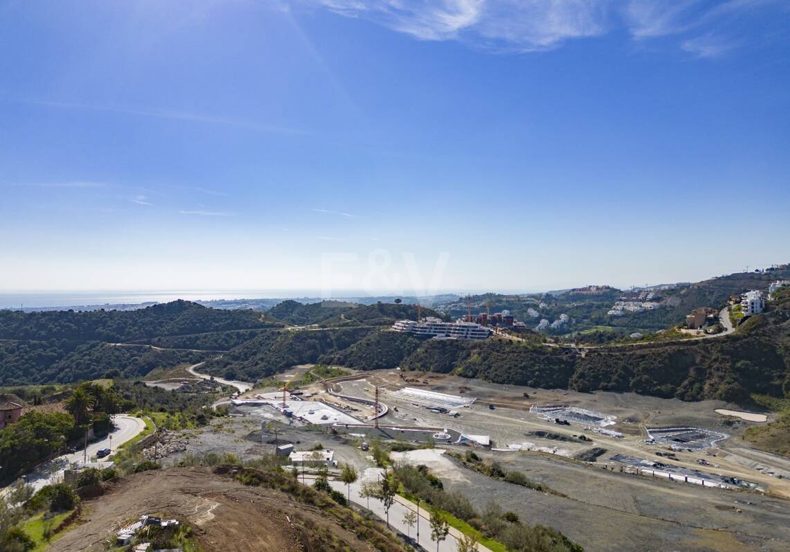 Stunning plot in prime position within resort area