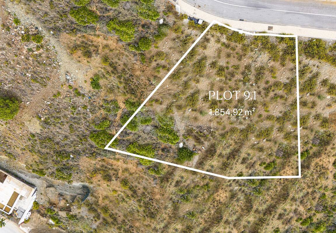 Fantastisk tomt i primär position inom resort område