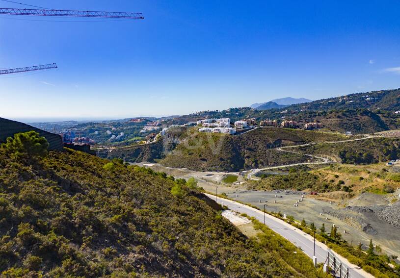 West inför tomt i ny exklusiv resort