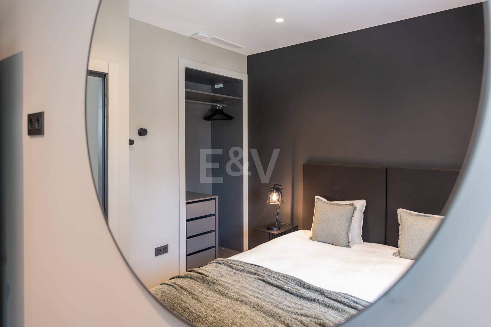 Utsökt modern villa i Marbesa - en stenkast från stranden