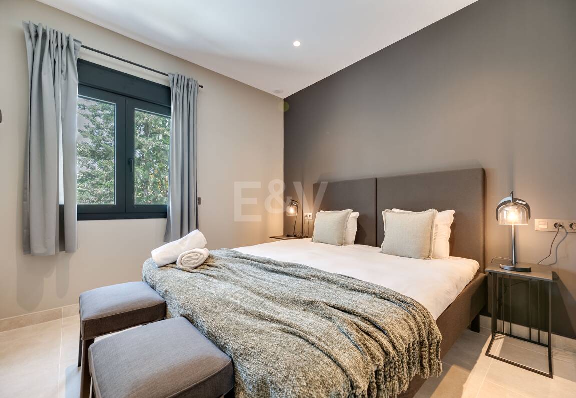 Utsökt modern villa i Marbesa - en stenkast från stranden