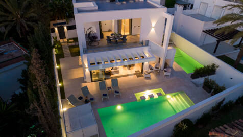 Exquisita Villa Moderna en Marbesa - A un paso de la playa