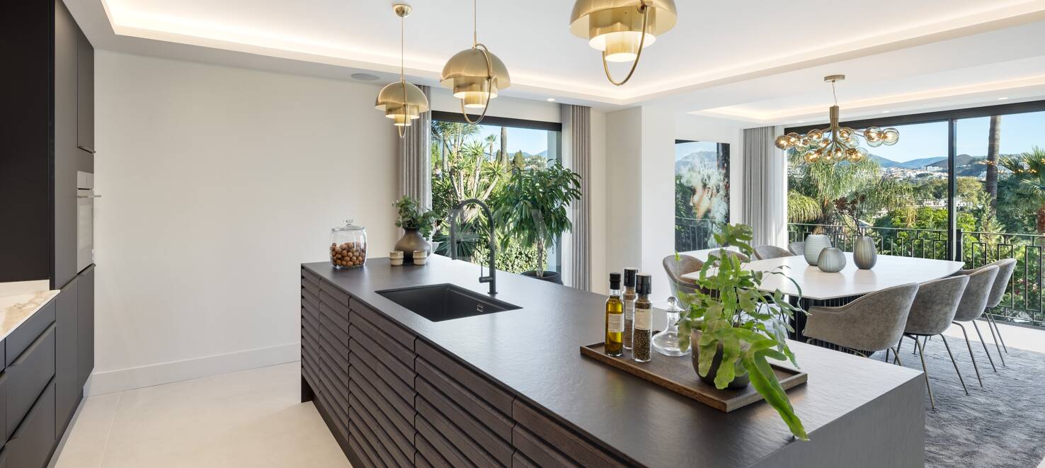 Wybitna willa w Nueva Andalucía z Andaluzjańską Skandynawską Charm