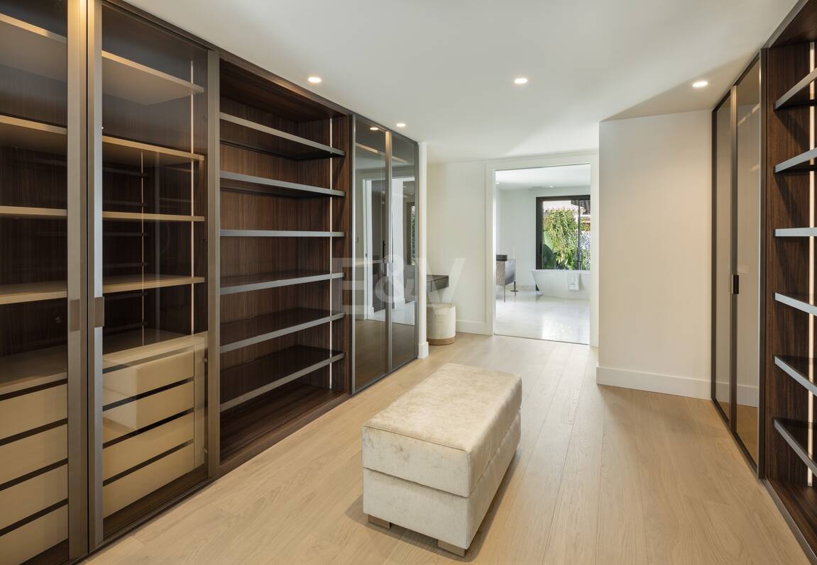 Utsökt Villa i Nueva Andalucía med andalusisk-scandinavian Charm