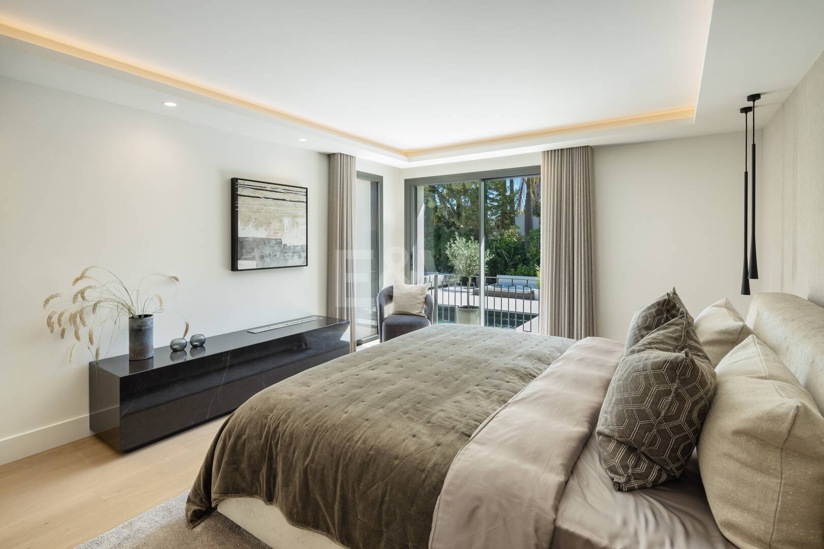 Utsökt Villa i Nueva Andalucía med andalusisk-scandinavian Charm