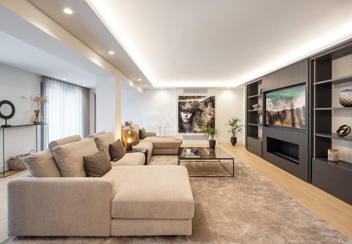 Utsökt Villa i Nueva Andalucía med andalusisk-scandinavian Charm