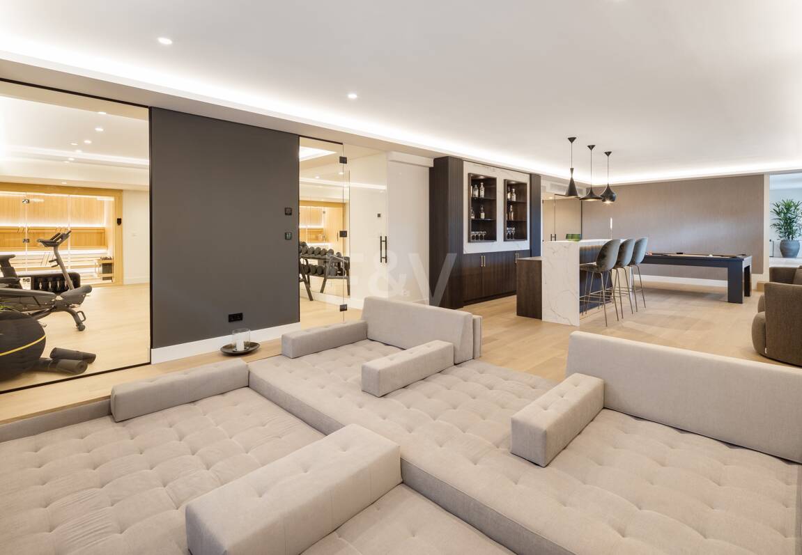 Utsökt Villa i Nueva Andalucía med andalusisk-scandinavian Charm