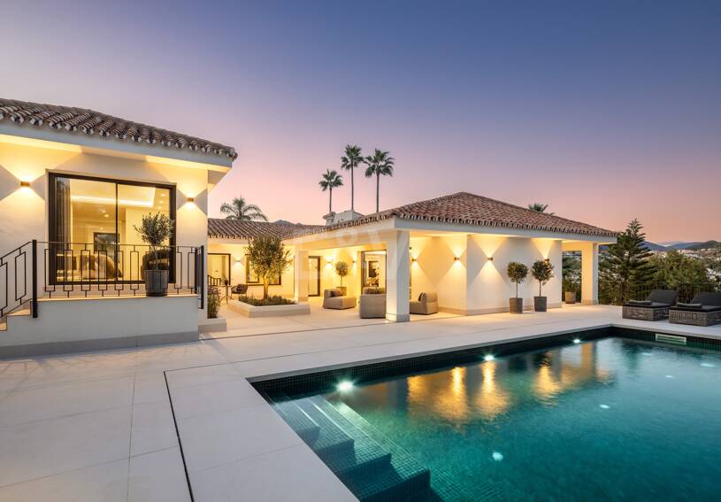 Utsökt Villa i Nueva Andalucía med andalusisk-scandinavian Charm