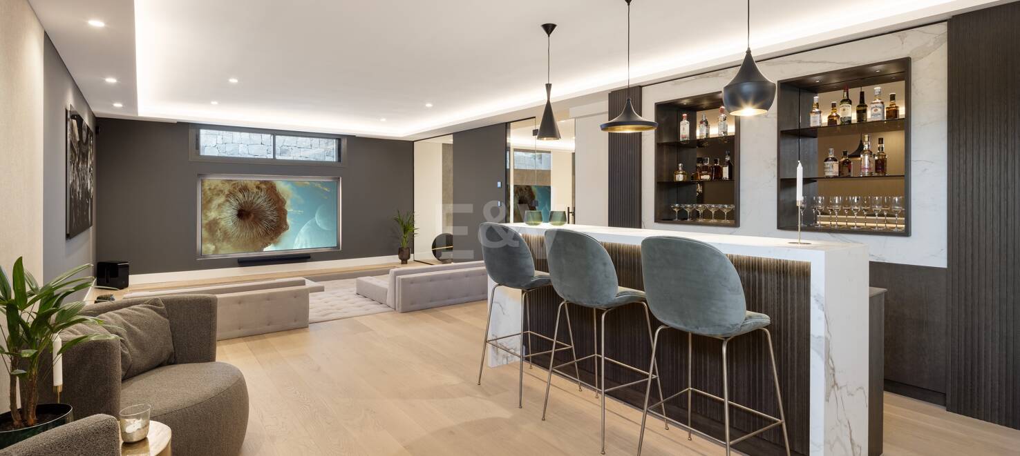 Wybitna willa w Nueva Andalucía z Andaluzjańską Skandynawską Charm