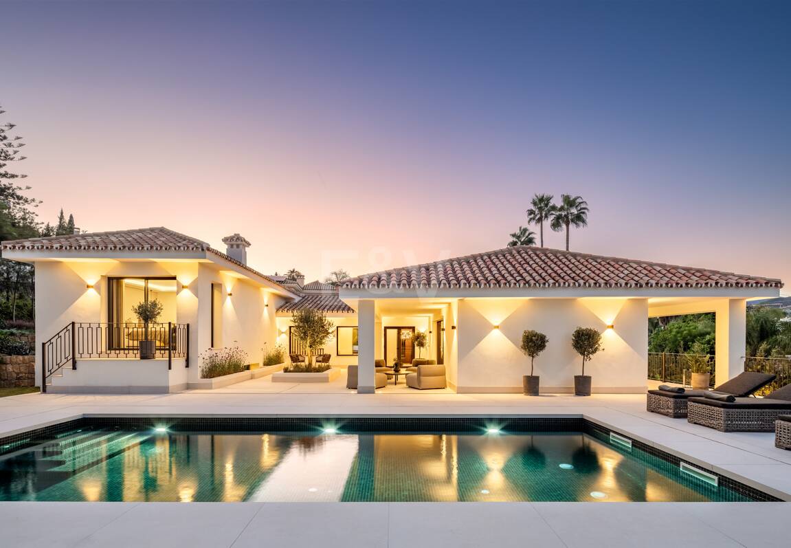 Utsökt Villa i Nueva Andalucía med andalusisk-scandinavian Charm