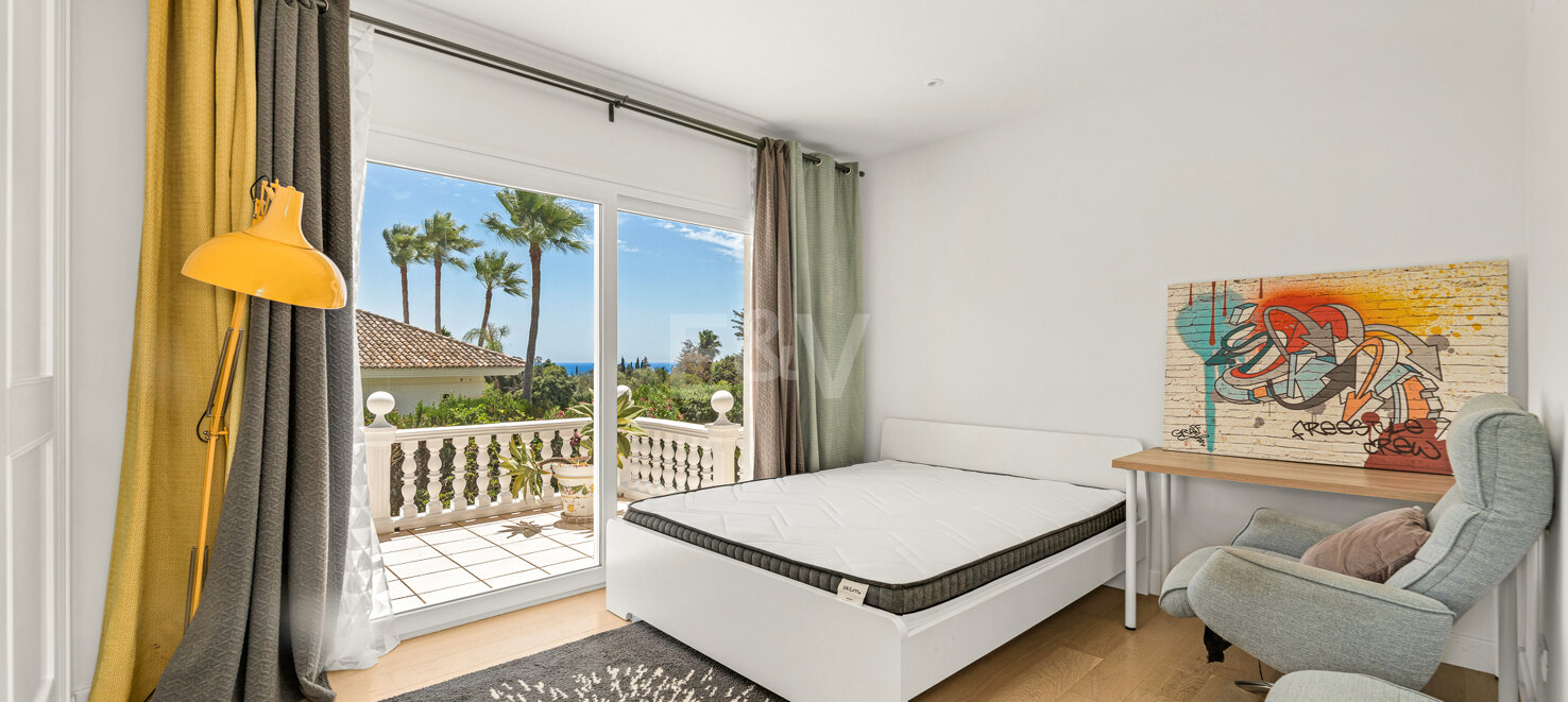 Exclusive 9-Bedroom Villa with Sea Views in El Rosario
