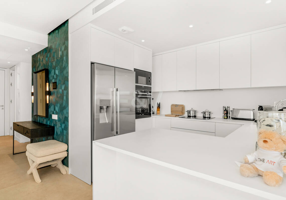 Palo Alto Apartment with Stunning Panoramic Seaviews and Spacious Terrace