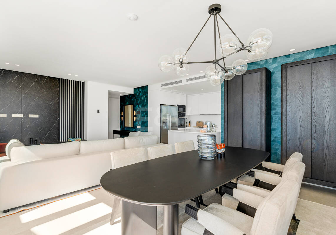 Palo Alto Apartment with Stunning Panoramic Seaviews and Spacious Terrace