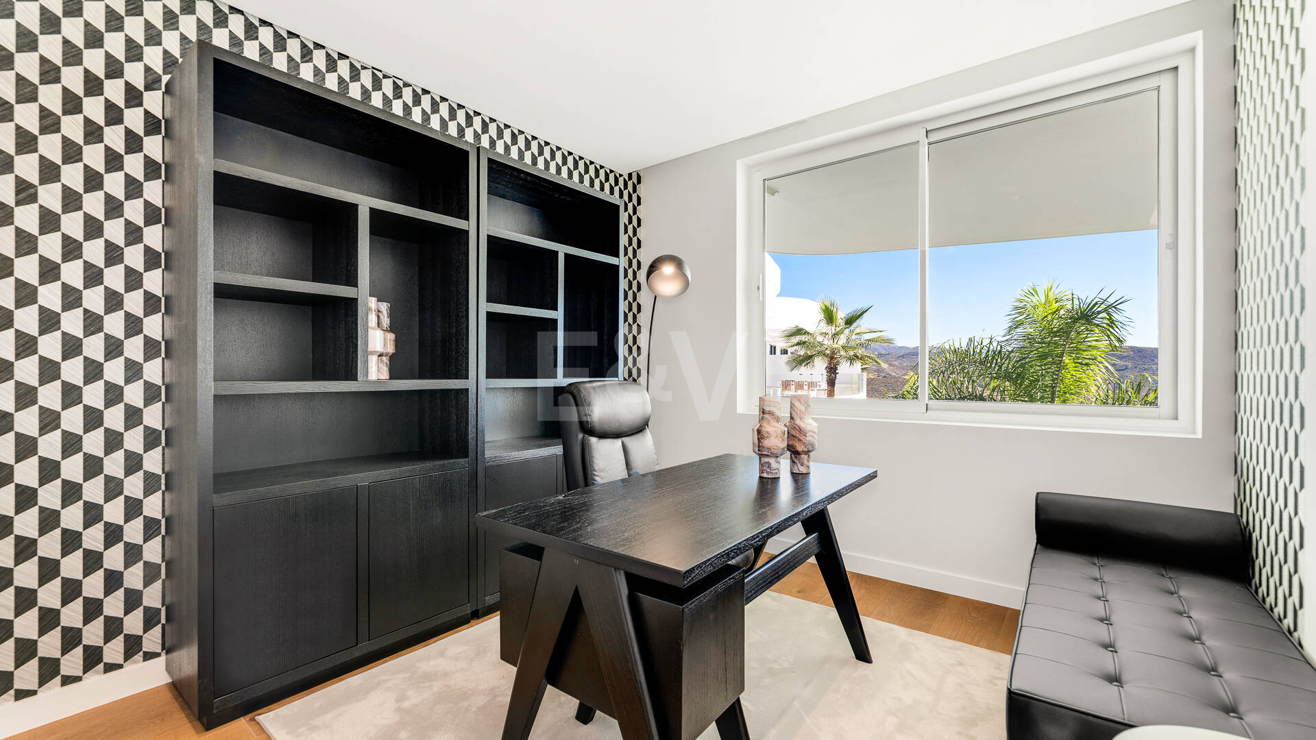 Apartamento en Palo Alto con impresionantes vistas al mar y amplia terraza