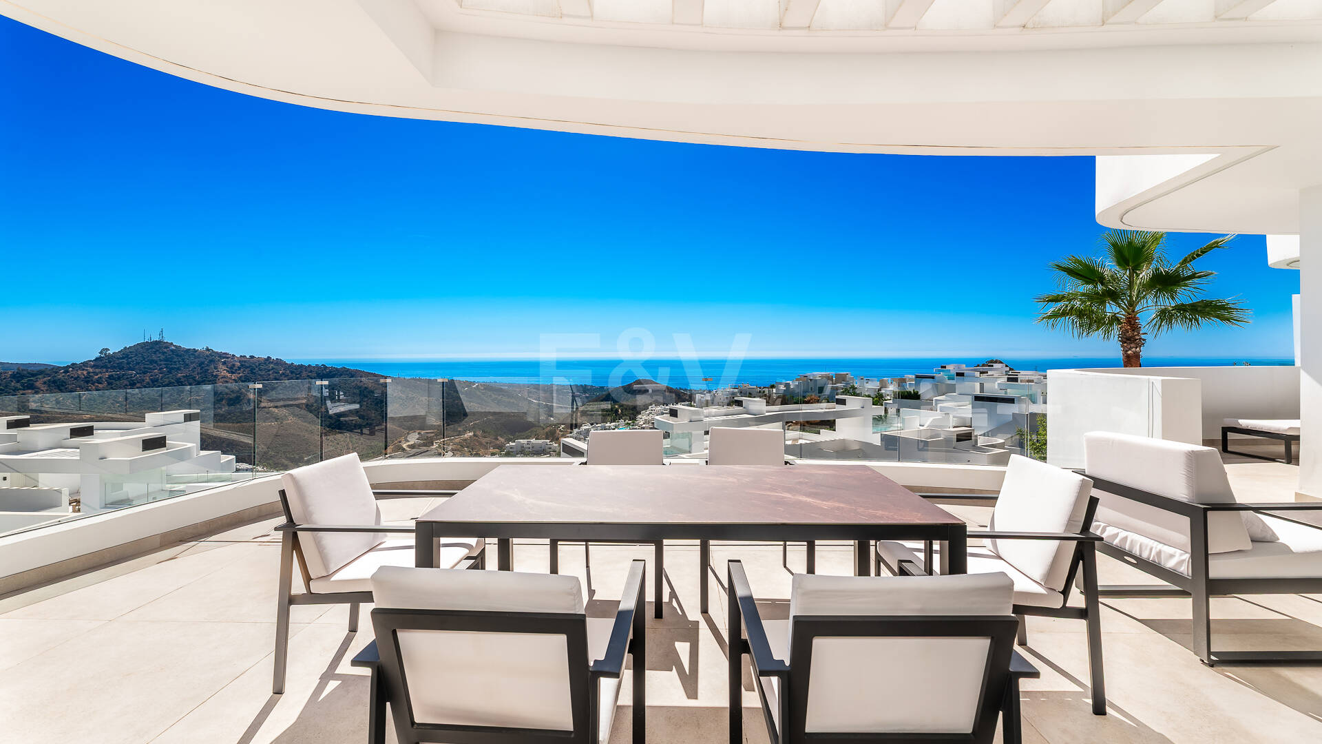 Apartamento en Palo Alto con impresionantes vistas al mar y amplia terraza