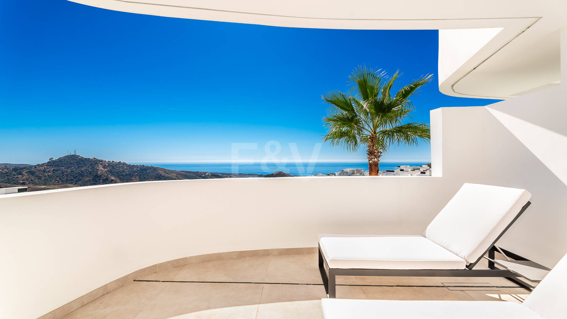 Apartamento en Palo Alto con impresionantes vistas al mar y amplia terraza