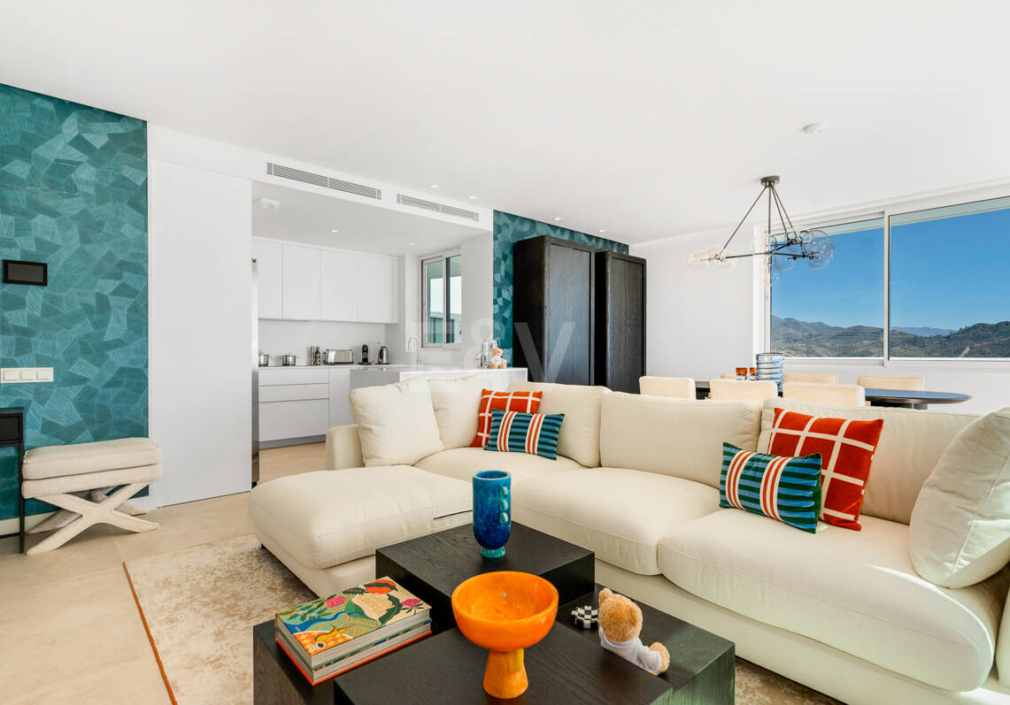 Palo Alto Apartment with Stunning Panoramic Seaviews and Spacious Terrace