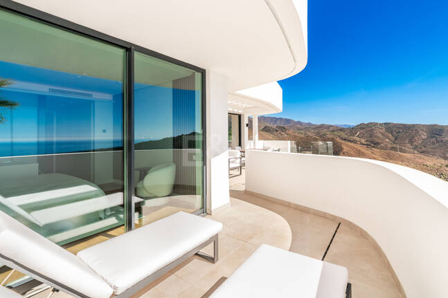 Apartament na sprzedaż w Palo Alto, Ojen