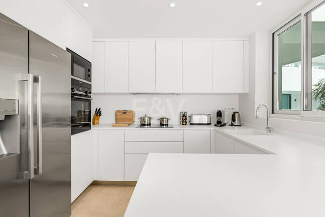 Apartament na sprzedaż w Palo Alto, Ojen