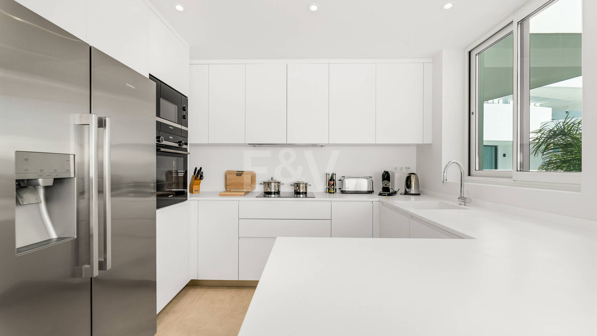 Apartamento en Palo Alto con impresionantes vistas al mar y amplia terraza