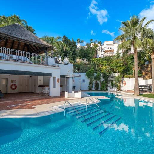 Elegant Andalusian-Style Townhouse Nestled Above Marbella