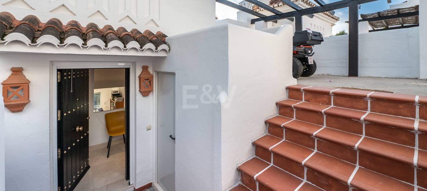 Elegant Andalusian-Style Townhouse Nestled Above Marbella