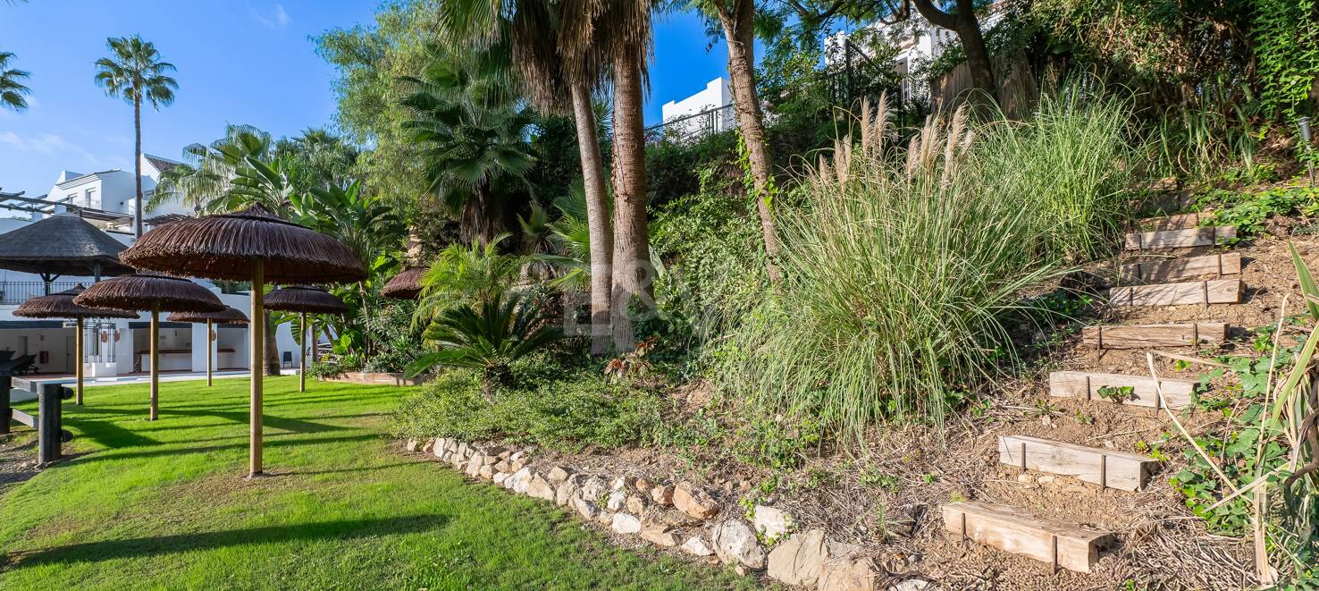 Elegant Andalusian-Style Townhouse Nestled Above Marbella