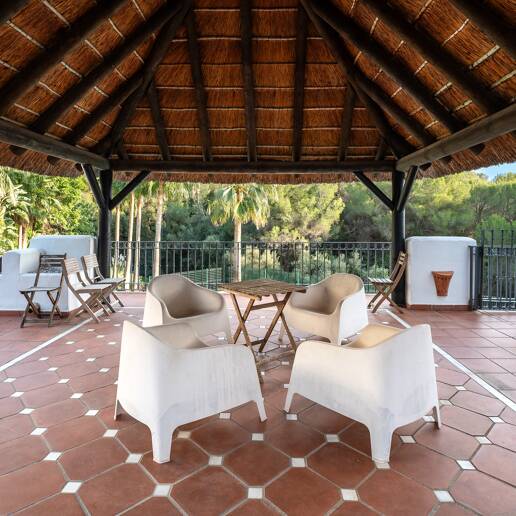 Elegant Andalusian-Style Townhouse Nestled Above Marbella