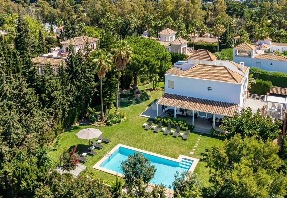 Villa en Las Brisas con alto potencial de alquiler