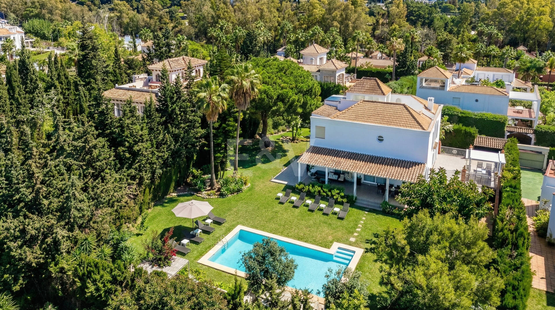 Villa en Las Brisas con alto potencial de alquiler