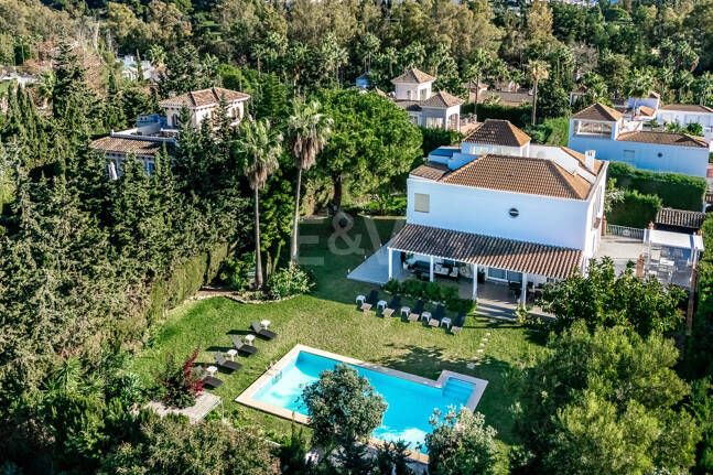 Villa en Las Brisas con alto potencial de alquiler