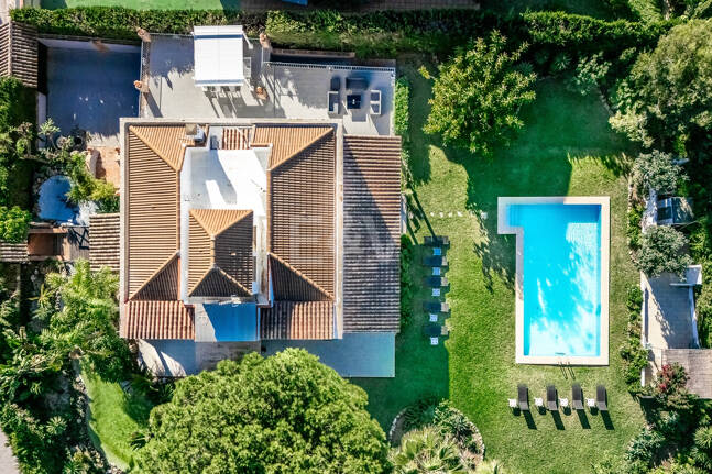 Villa en Las Brisas con alto potencial de alquiler