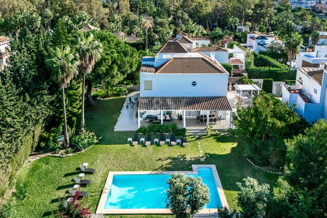 Villa en Las Brisas con alto potencial de alquiler