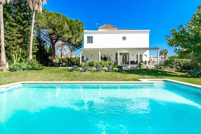 En Serene Marbella Villa för året runt liv