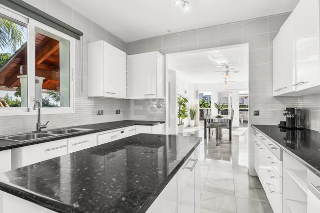 En Serene Marbella Villa för året runt liv