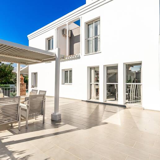 A Serene Marbella Villa for Year Round Life