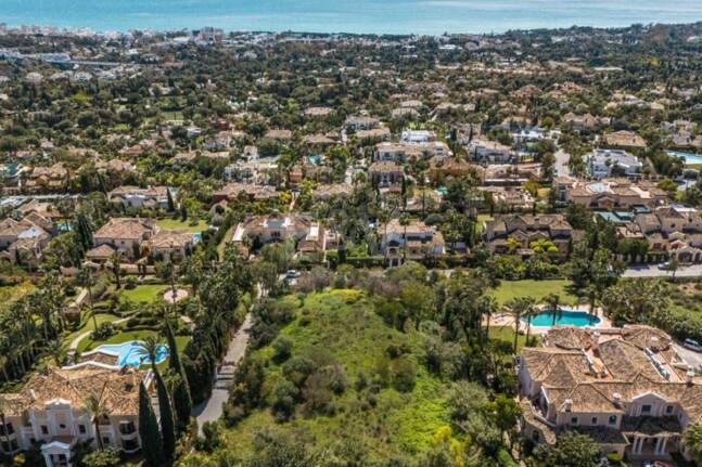 Unique Plot in Sierra Blanca – 4,021 sqm for a Luxury Villa