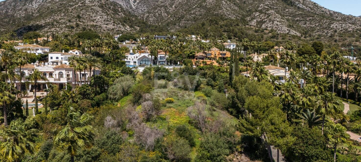 Terrain unique en Sierra Blanca – 4 021 m2 pour une Villa de luxe