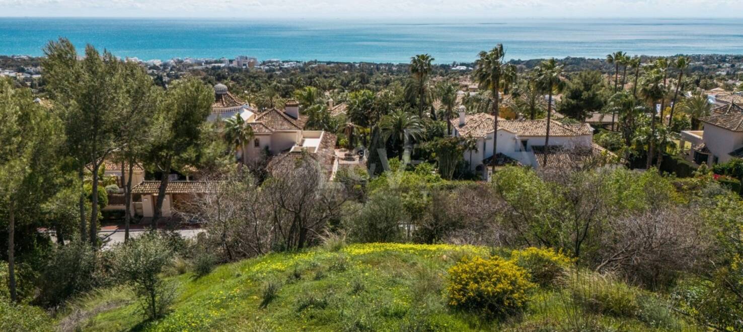 Terrain unique en Sierra Blanca – 4 021 m2 pour une Villa de luxe