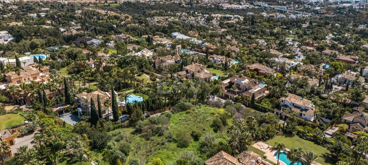 Terrain unique en Sierra Blanca – 4 021 m2 pour une Villa de luxe