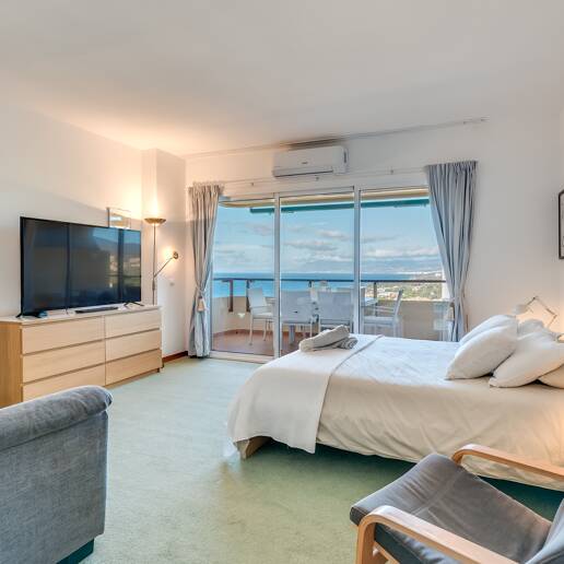 Estudio renovado junto a la playa en Elviria – A pasos de Nikki Beach alquiler flexible desde 2 meses